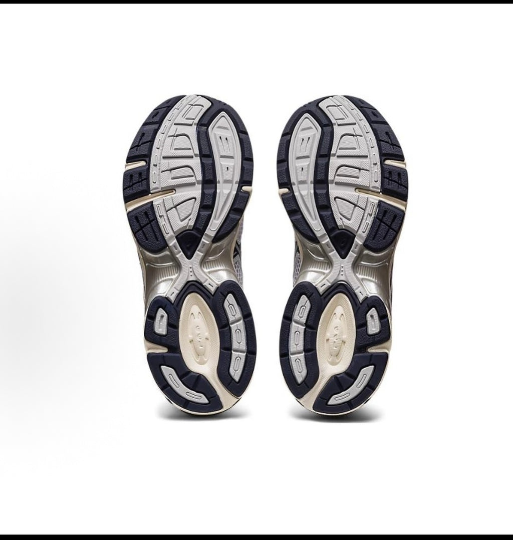 ASICS GEL-SEKIRAN Sneakers – White & Silver