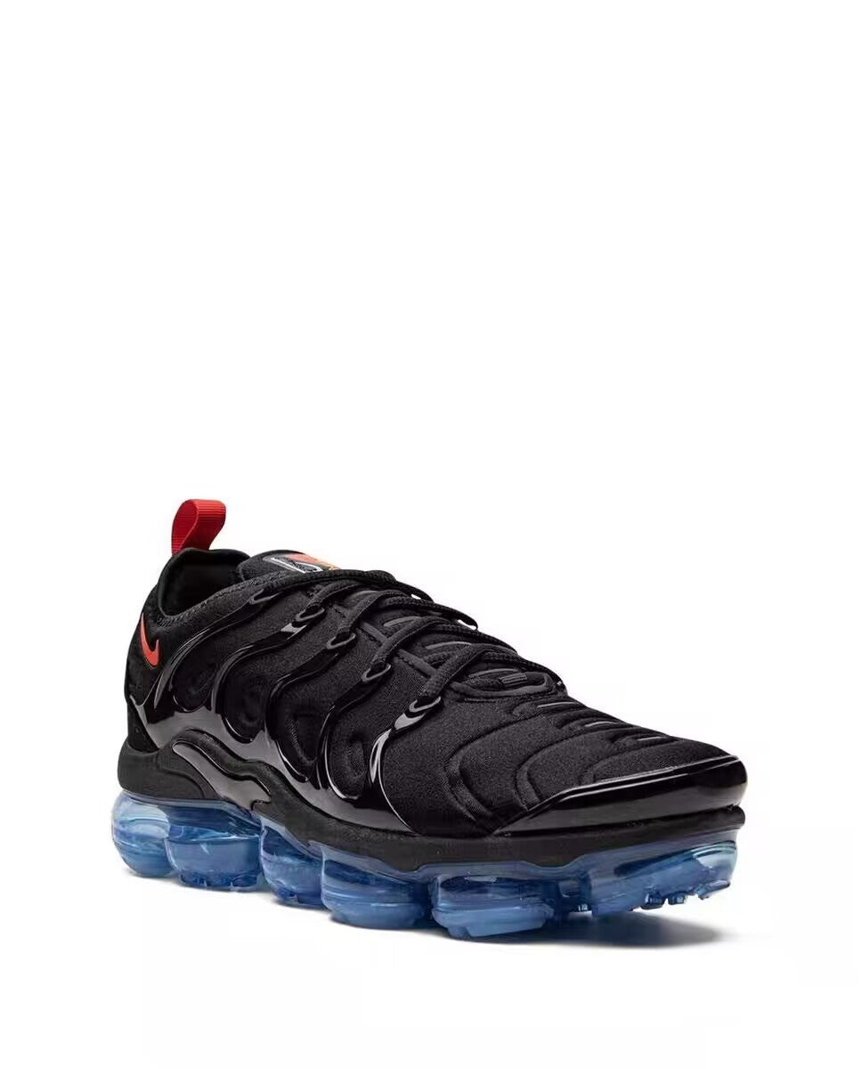 TN PLUS Sneakers