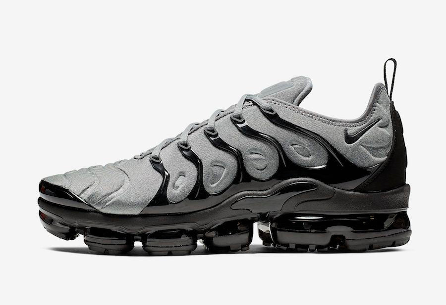 TN PLUS Sneakers