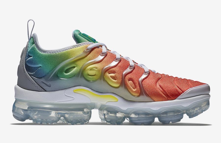 TN PLUS Sneakers