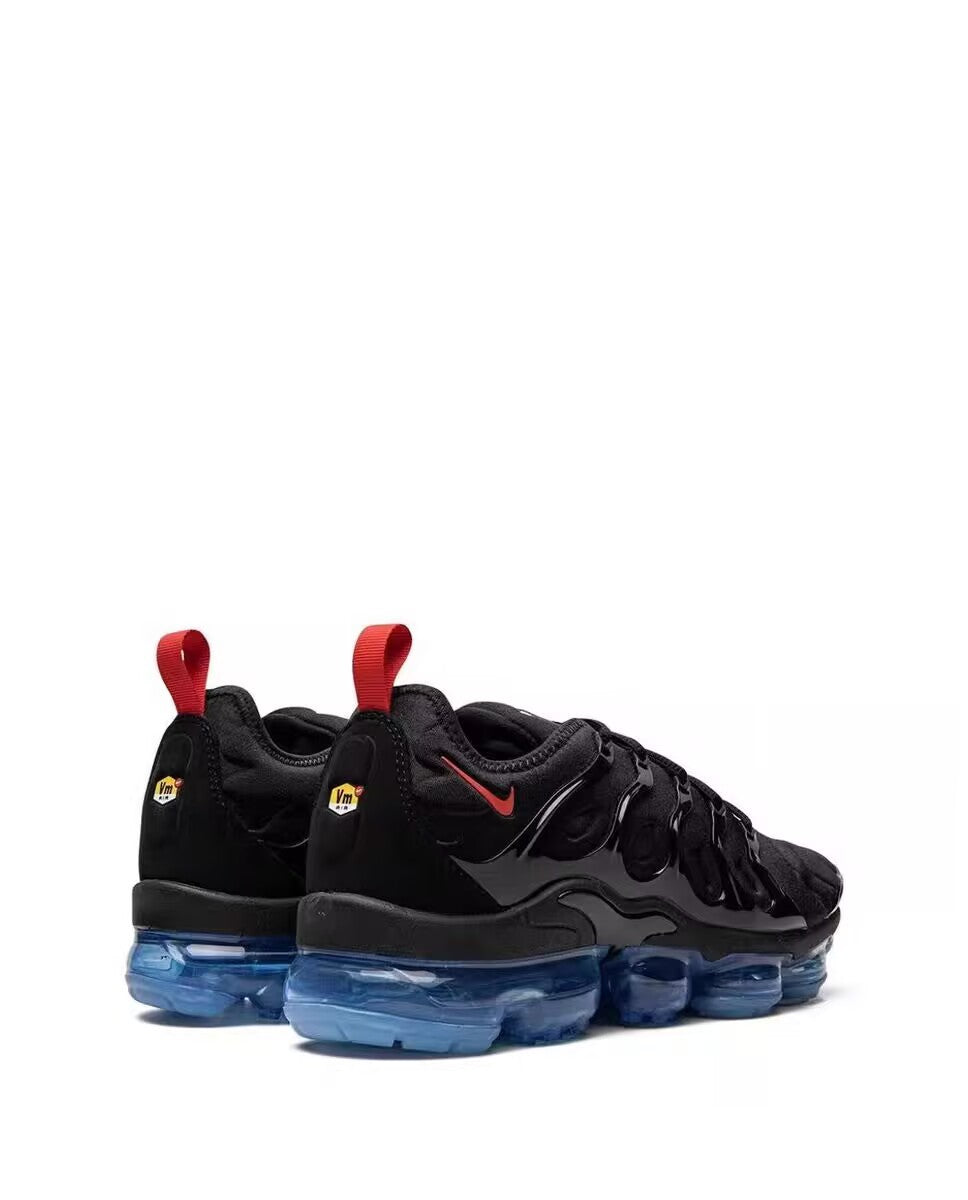 TN PLUS Sneakers