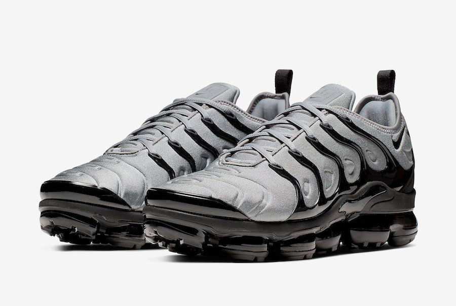TN PLUS Sneakers